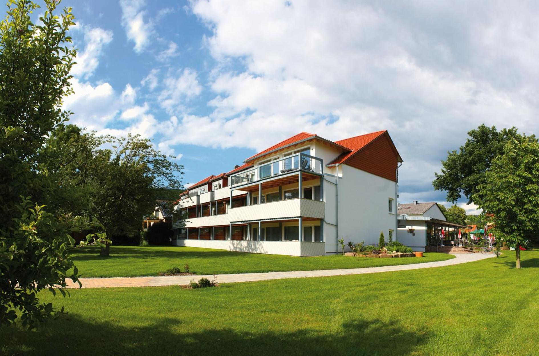 Hotel & Restaurant Kronenhof Am Weser-Radweg Oberweser Exteriér fotografie